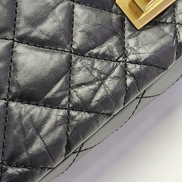 2.55 Maxi Quilted Waxed Cafskin Black