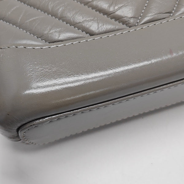 GABRIELLE Small Chevron Calfskin Gray