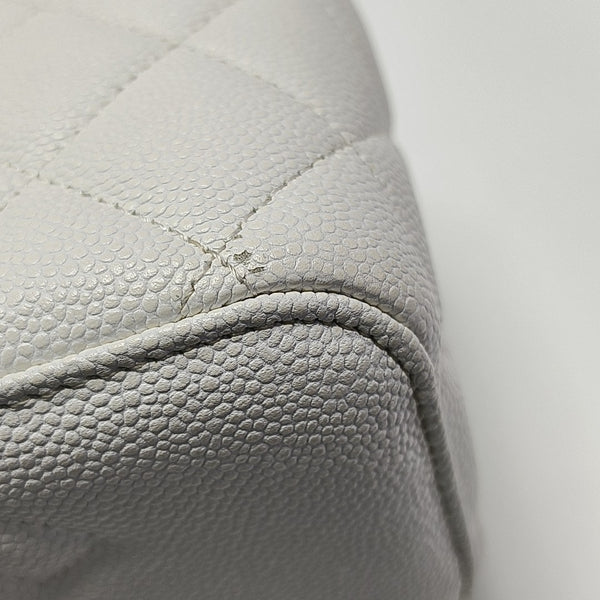 VANITY CASE Medium Quilted Grained Calfskin White
