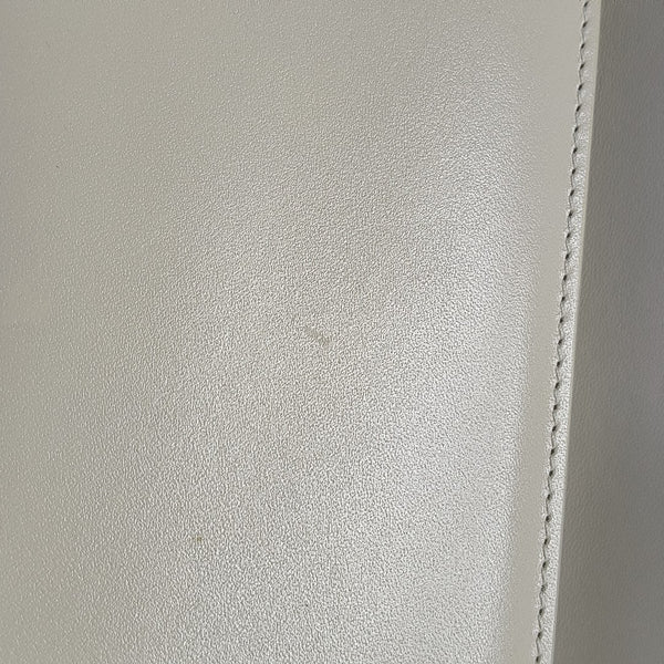 30 Montaigne Calfskin White
