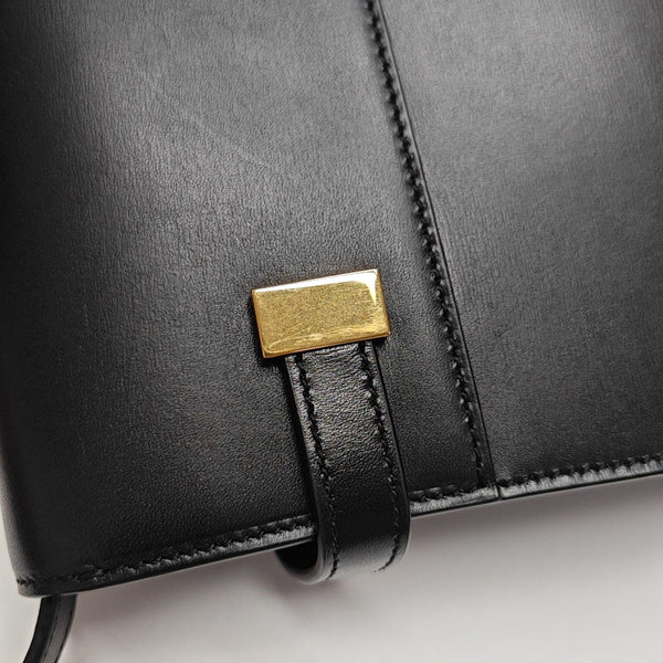 MANHATTAN Small Calfskin Black