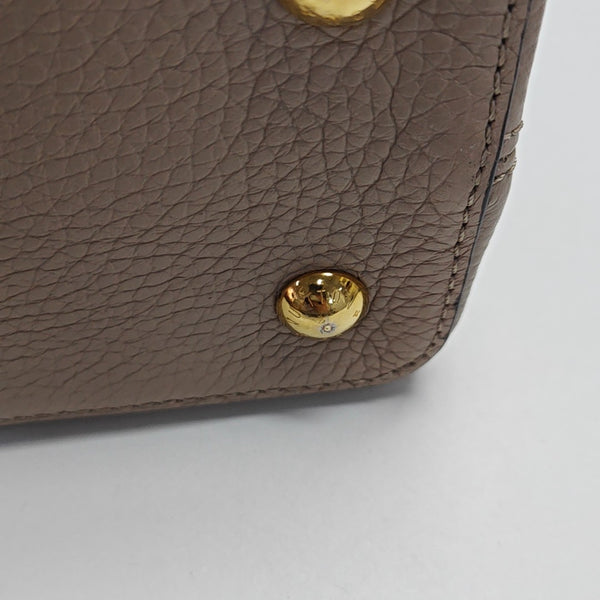 CAPUCINES MM Calfskin Gray