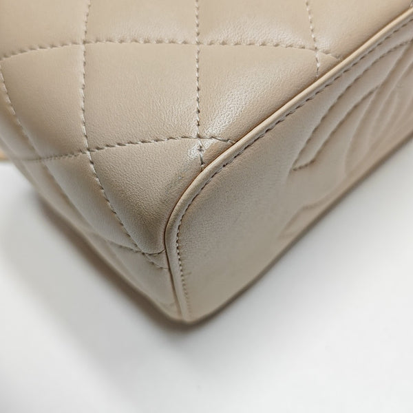 VANITY CASE Medium Quilted Lambskin Pink