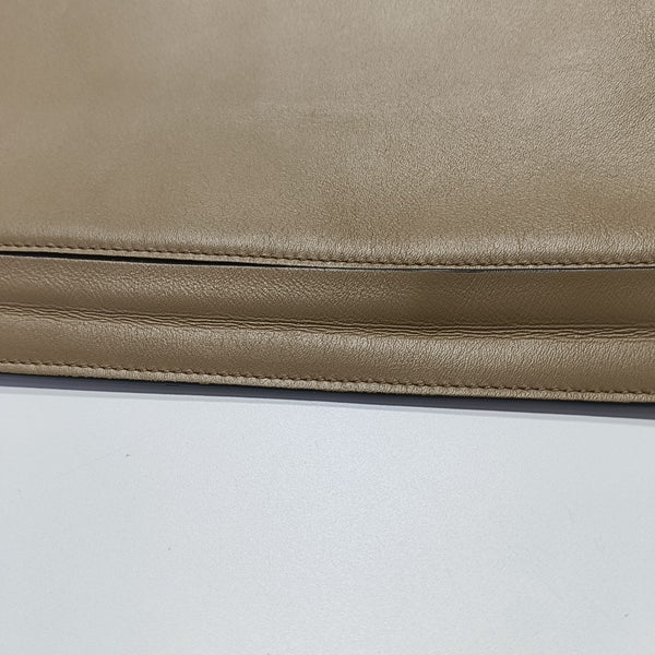 T Pouch Calfskin Beige