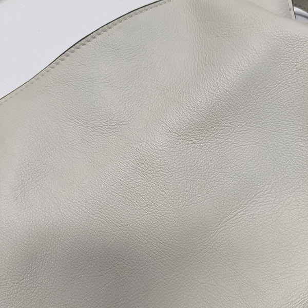Flamenco Medium Calfskin White