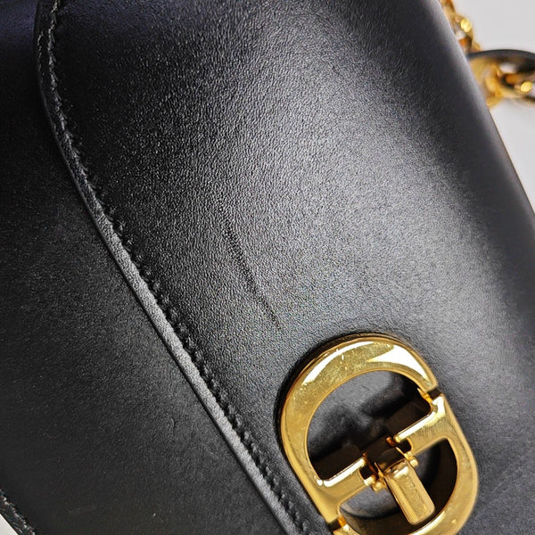 Bobby Medium Calfskin Black