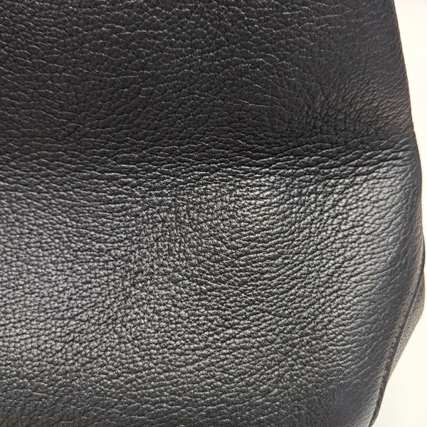 Bar Calfskin Black