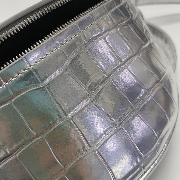 Souvenirs Leather Silver
