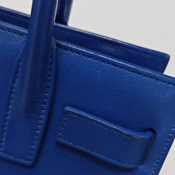 SAC DE JOUR Nano Calfskin Blue