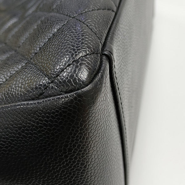 CHANEL GST Large Quilted Grained Calfskin Black