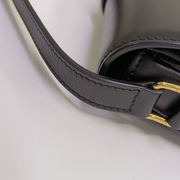 16 Small Calfskin Black