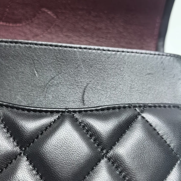 CLASSIC FLAP Jumbo Quilted Lambskin Black
