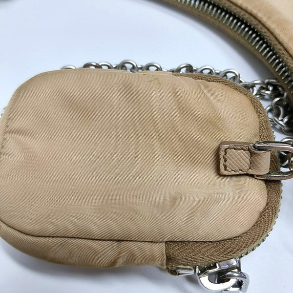 Authenticated pre-owned Re-Edition2005 Nylon Beige - Shoulder Bag at Looply