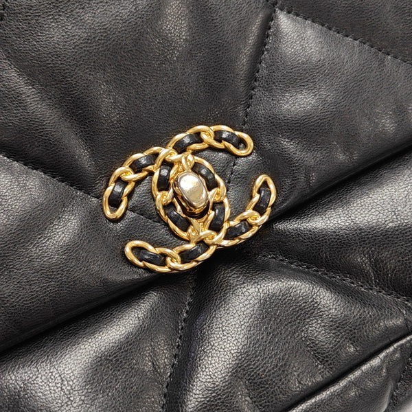 CHANEL 19 Small Quilted Lambskin Black