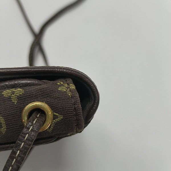 Monogram Canvas Brown