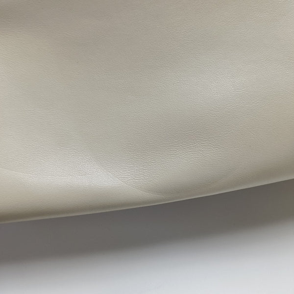 16 Medium Calfskin Beige
