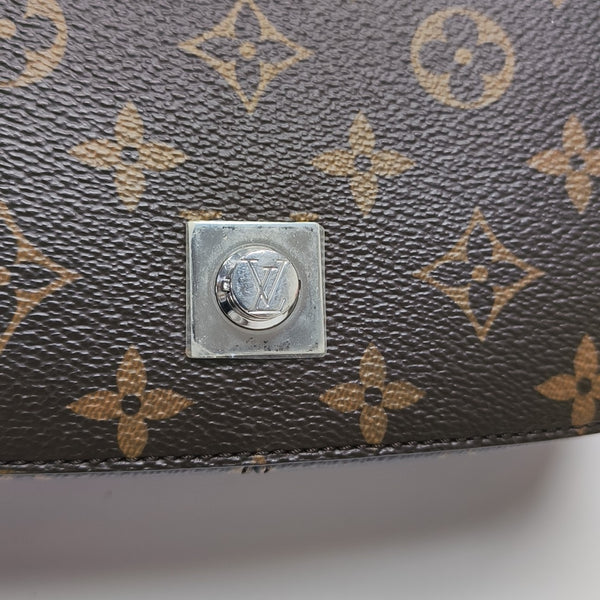 CHAIN IT PM Monogram Coated Canvas Black