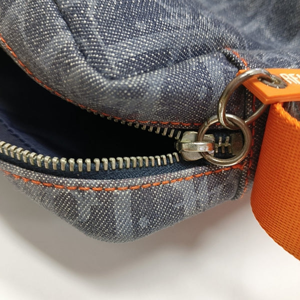 Oblique Canvas Blue