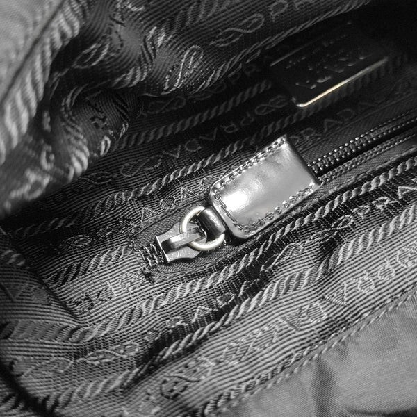 Vela Small Nylon Black
