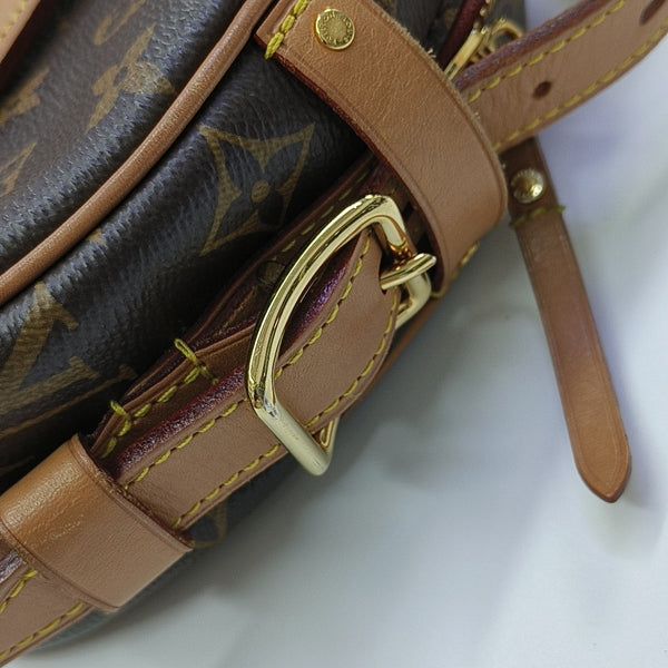 BOITE CHAPEAU MM Monogram Coated Canvas Brown