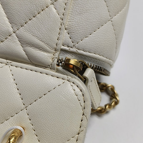 VANITY CASE Small Quilted Lambskin White