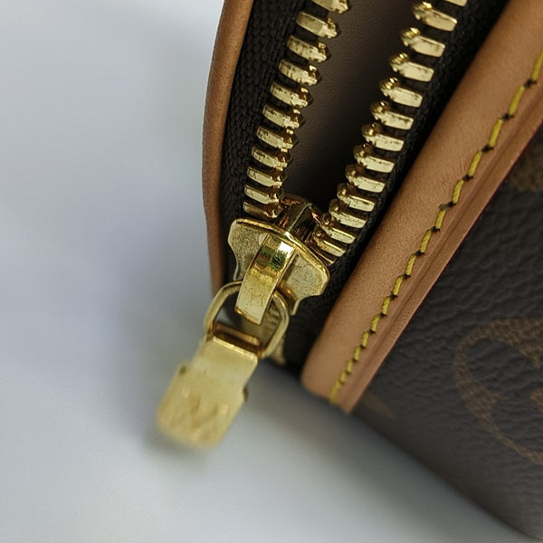 BOITE CHAPEAU Mini Monogram Coated Canvas Brown