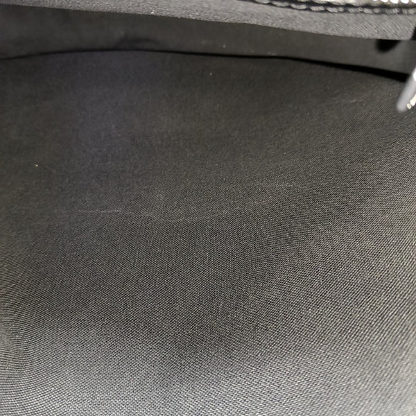 VIKTOR Calfskin Black
