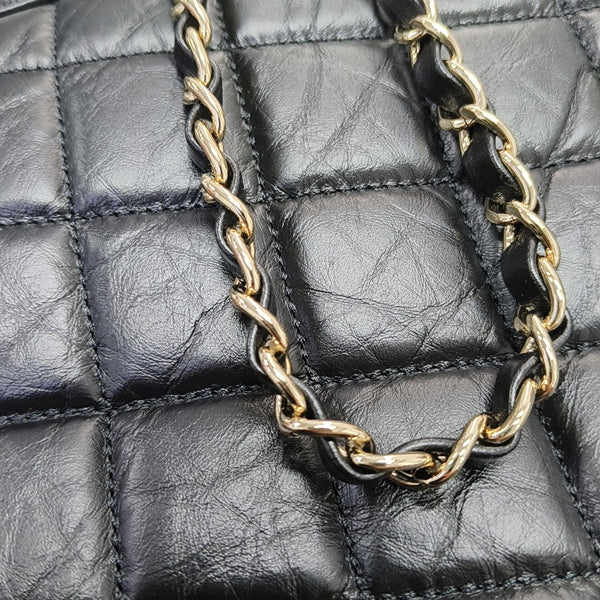 CHANEL 31 Large Quilted Vintage Calf Black