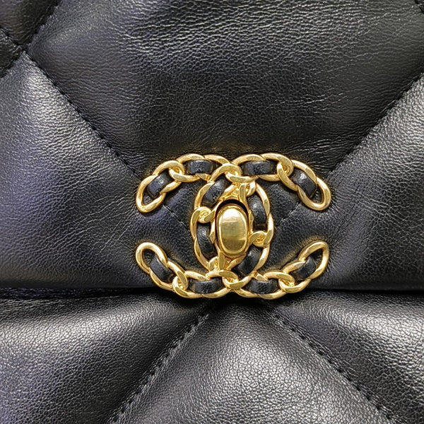 CHANEL 19 Small Quilted Lambskin Black
