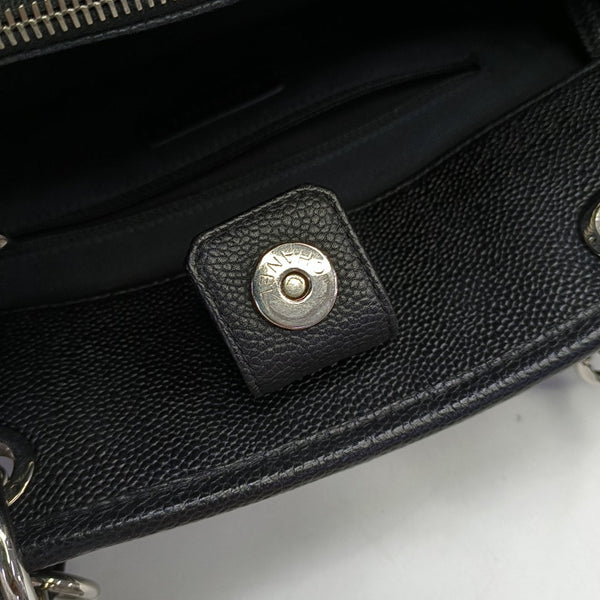 Quilted Grained Calfskin Black