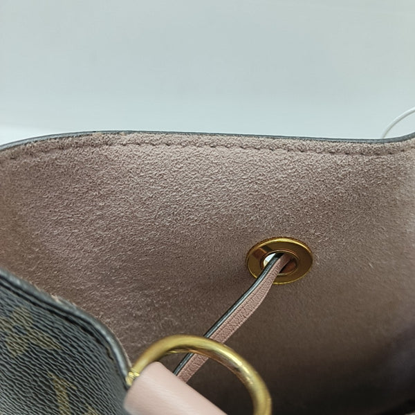 NÉONOÉ MM Monogram Coated Canvas Brown