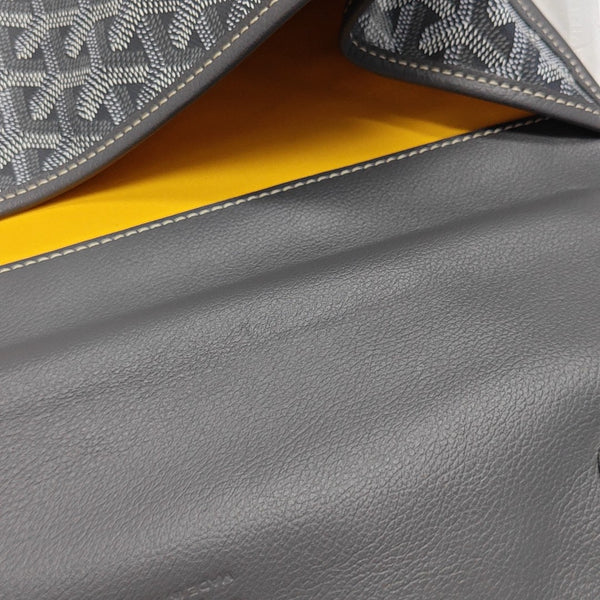 Saint Léger Coated Canvas Gray