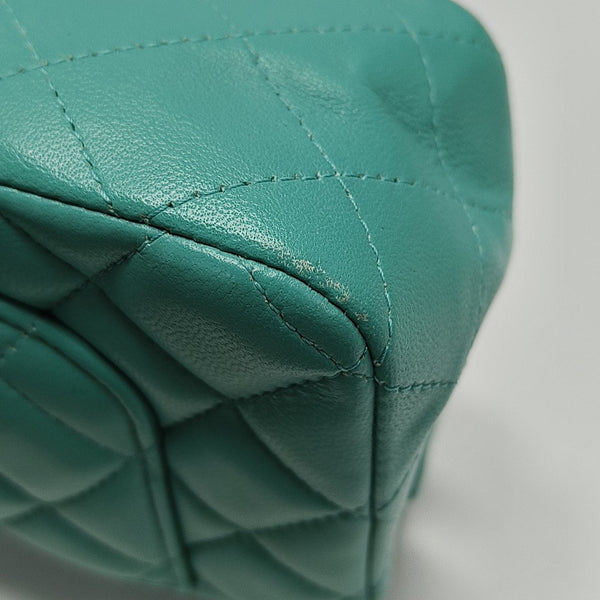 CLASSIC FLAP Mini Quilted Lambskin Green