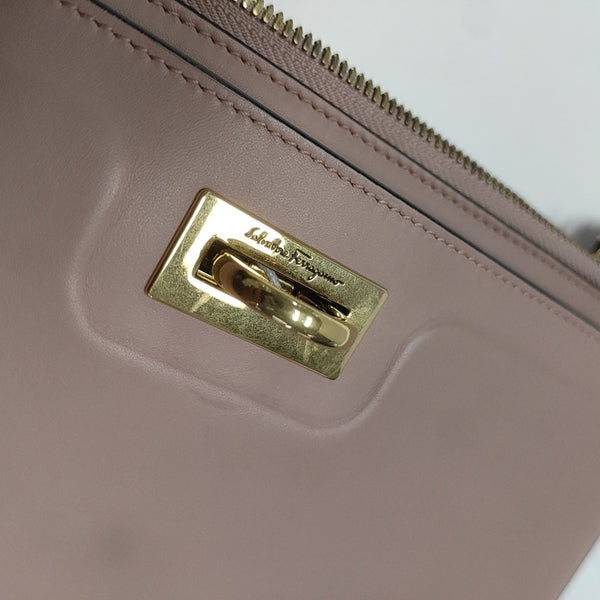 Gancini Leather Pink