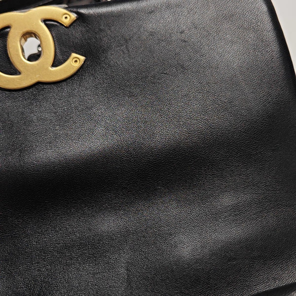 CHANEL 19 Small Quilted Lambskin Black
