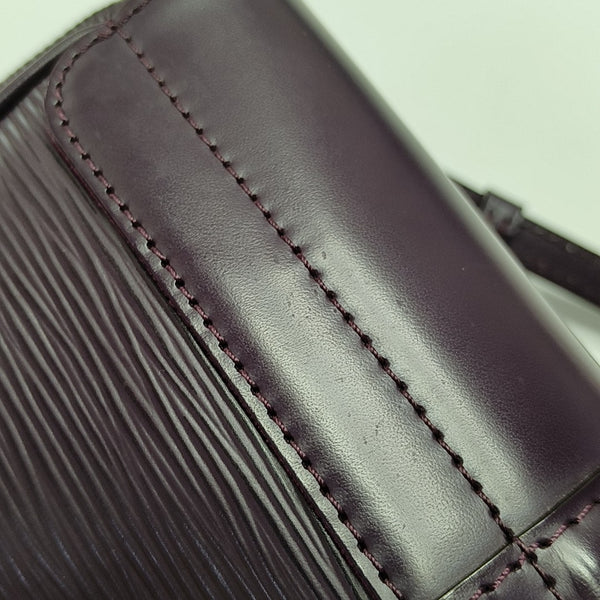 POCHETTE MONTAIGNE Epi Purple