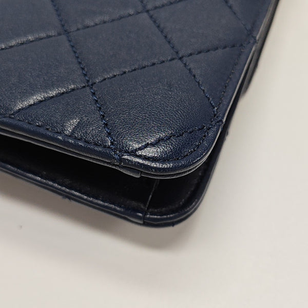BEAUTY LOCK Quilted Calfskin Blue