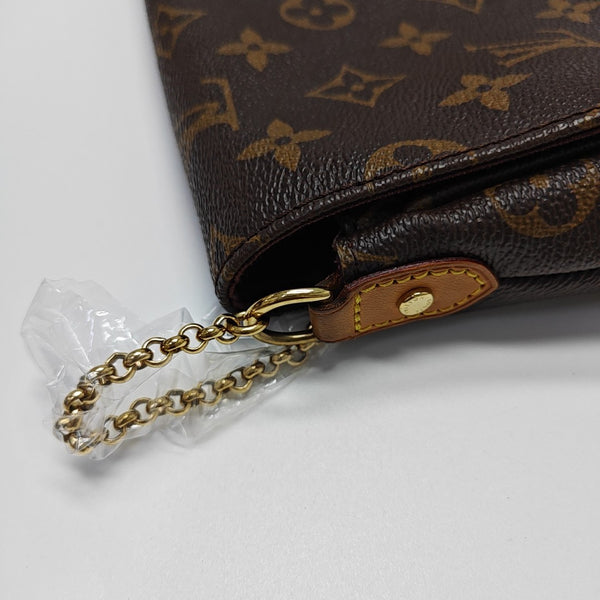 FAVORITE MM Monogram Coated Canvas Brown