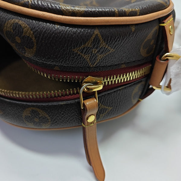 BOITE CHAPEAU PM Monogram Coated Canvas Brown