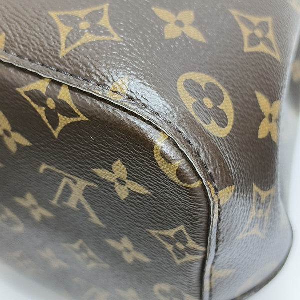 NÉONOÉ MM Monogram Coated Canvas Brown