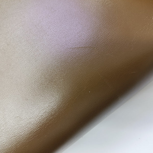 CLASSIC BOX Medium Calfskin Brown
