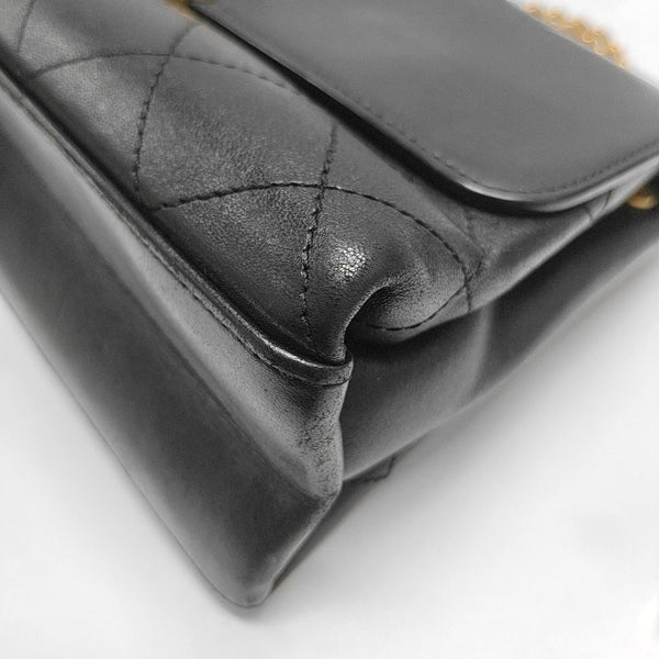 CLASSIC FLAP Quilted Lambskin Black