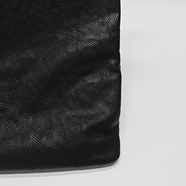 THREAD AROUND Quilted Grained Calfskin Black