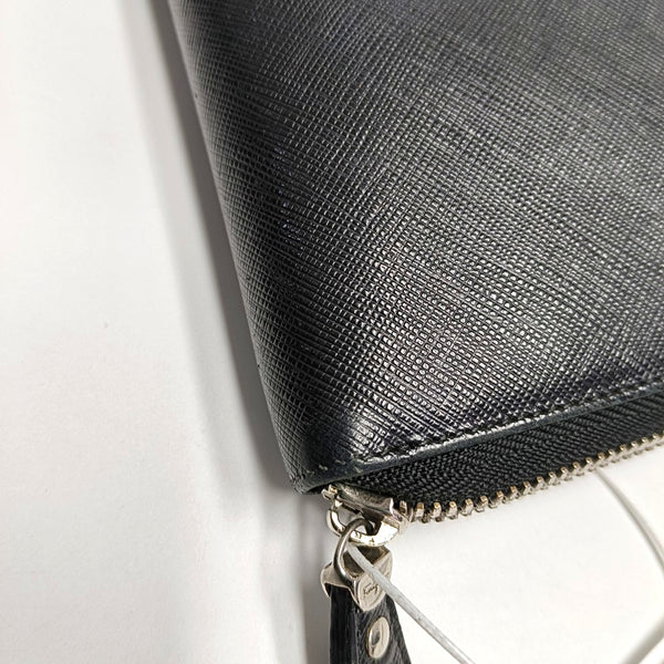 Authenticated pre-owned Gancini Calfskin Black Wallet - Wallet at Looply