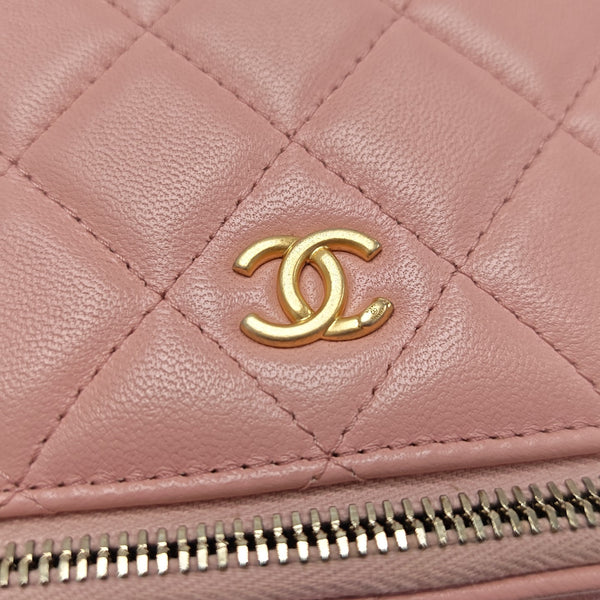 VANITY CASE Small Quilted Lambskin Pink