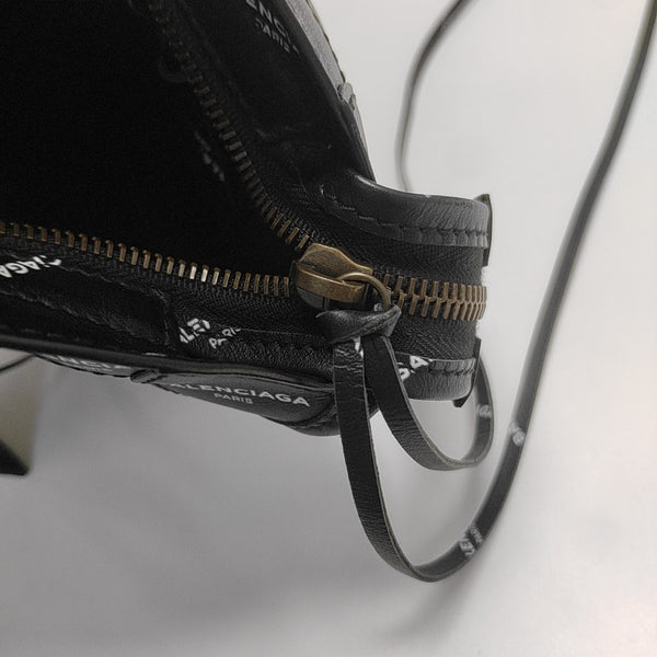 Classic City Small Lambskin Black