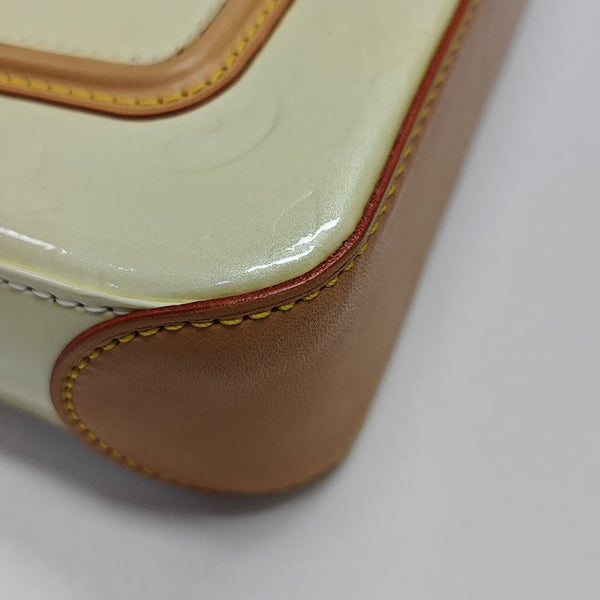 MALLORY SQUARE Monogram Patent Leather White