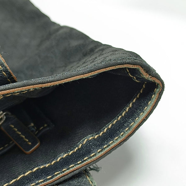 Canvas Black