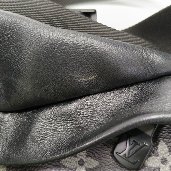 DISCOVERY Monogram Coated Canvas Black