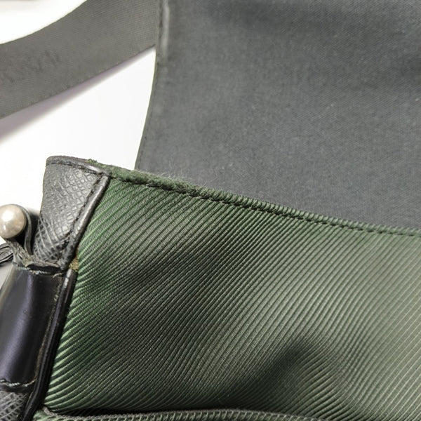 VIKTOR Calfskin Black